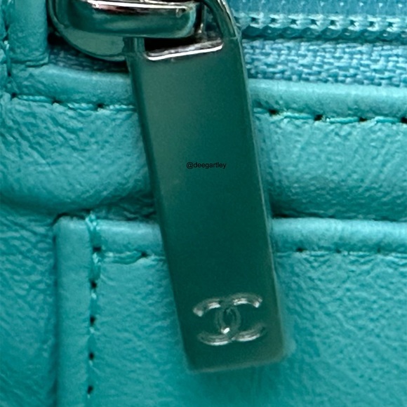Chanel 19C Tiffany Blue Rectangular Mini - Picture 13 of 15